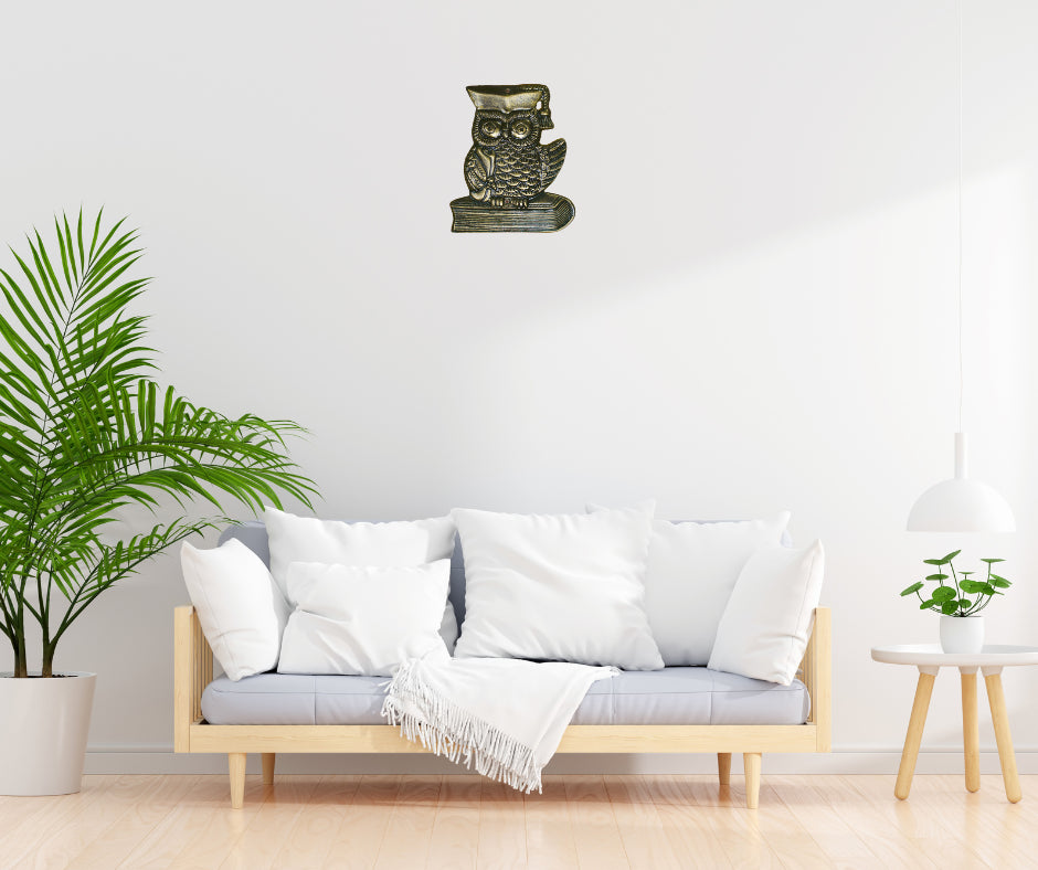 Small Decorative Owl in Epoxy Resin