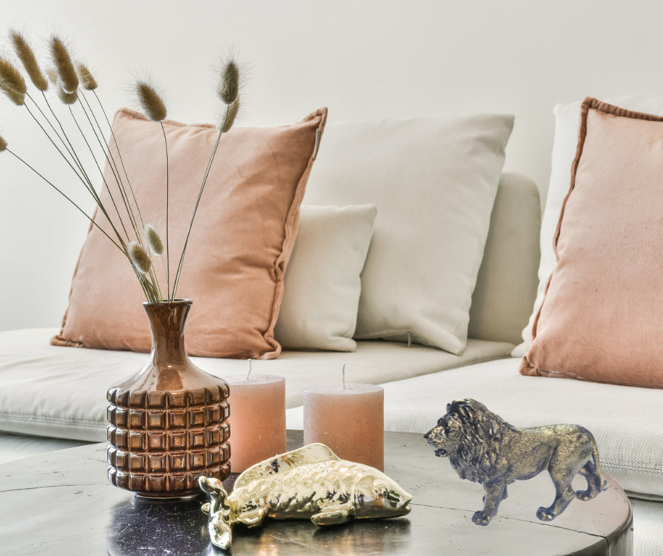 Golden Lion Sculpture in Epoxy Resin – Metallic Finish