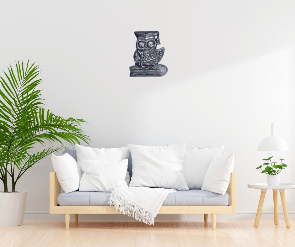 Small Decorative Owl in Epoxy Resin