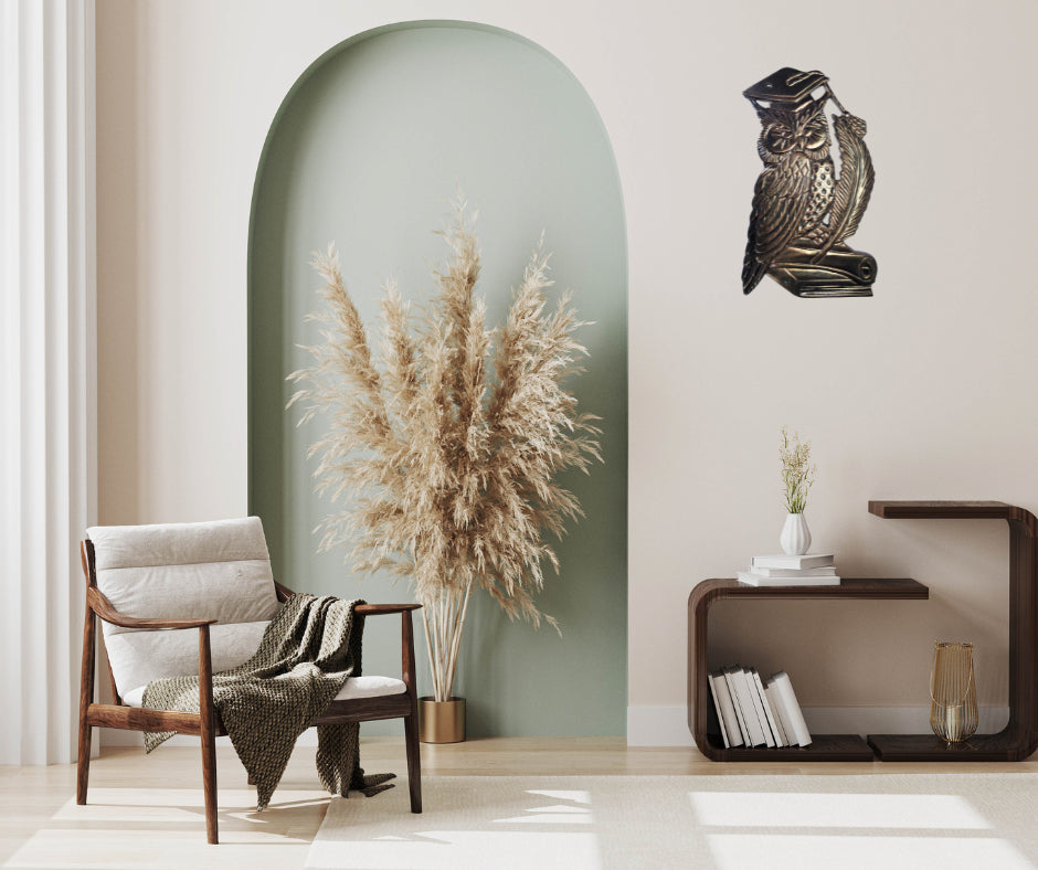 Large Decorative Owl in Epoxy Resin Wholesale